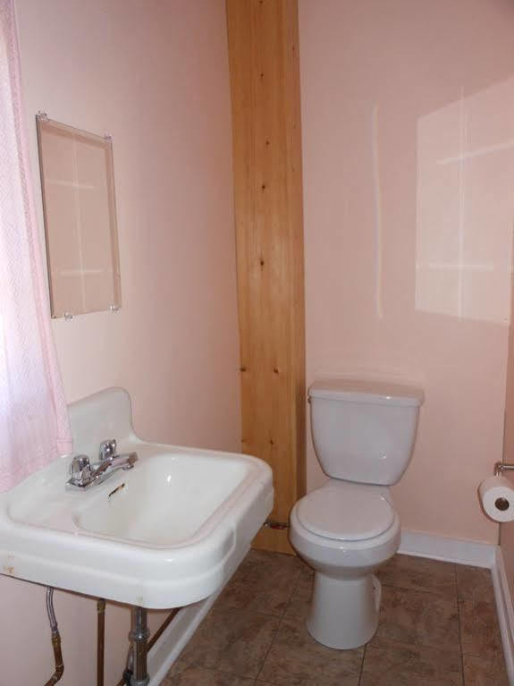 Katahdin Cabins Hotel Millinocket Kültér fotó