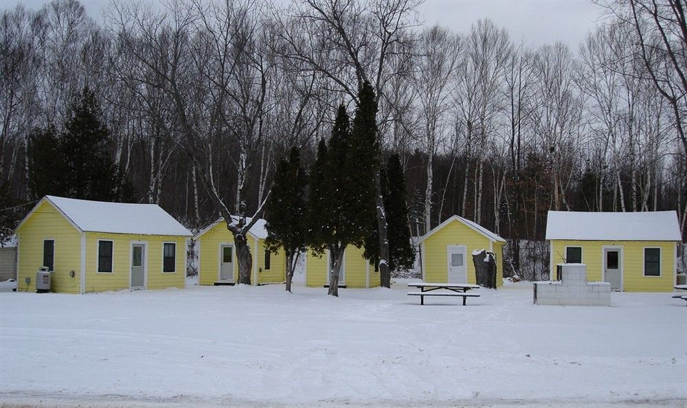 Katahdin Cabins Hotel Millinocket Kültér fotó